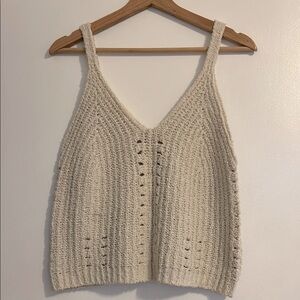 Fun cropped tank in cream
